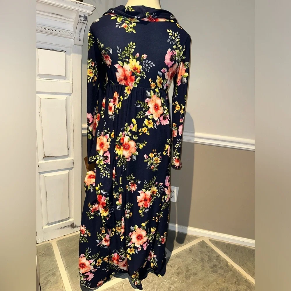 Mother Bee Maternity Floral Long Maxi Dress with turtle neck Size Large